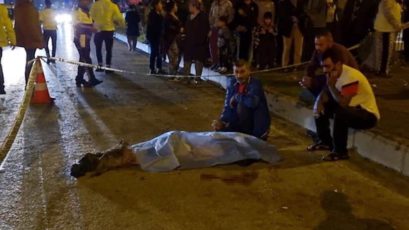 Adana’da trafik kazasında can veren abisinin eline vazgeçmedi