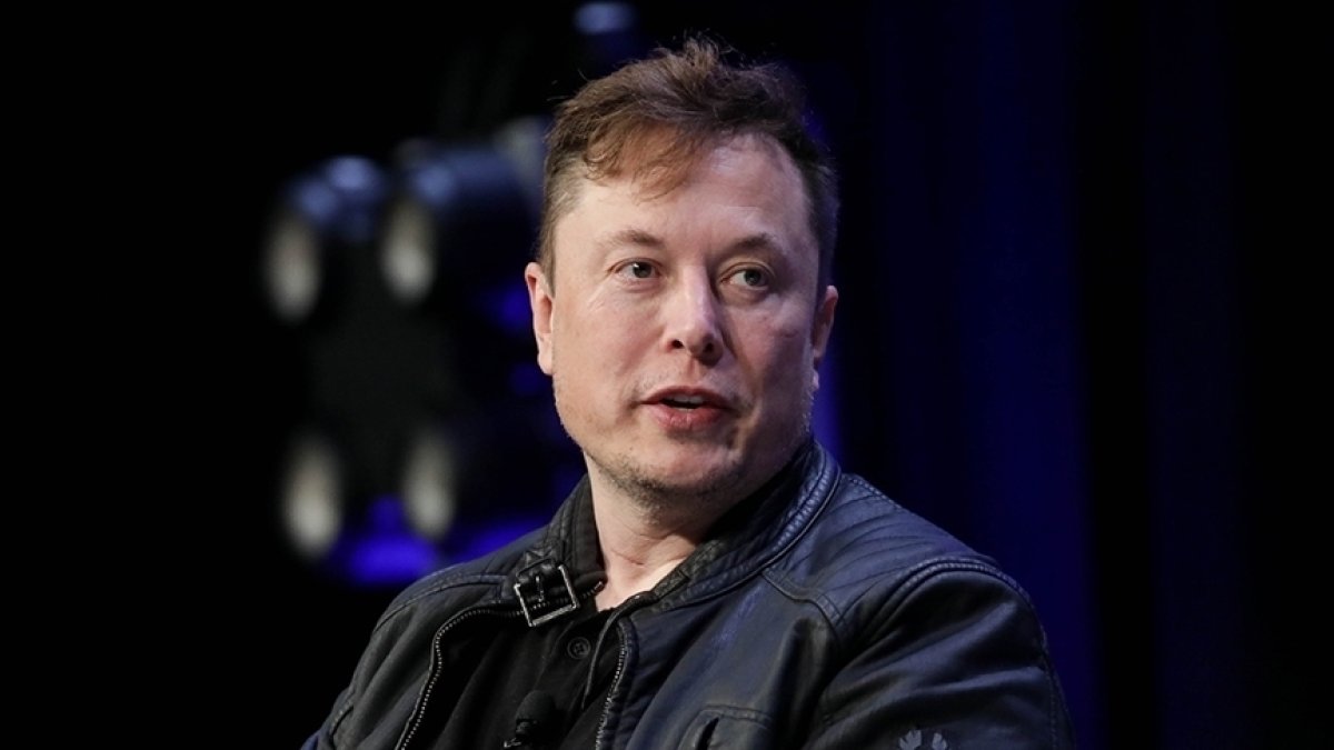 Elon Musk ın 12 ton ağırlığındaki heykeli gündem oldu #3