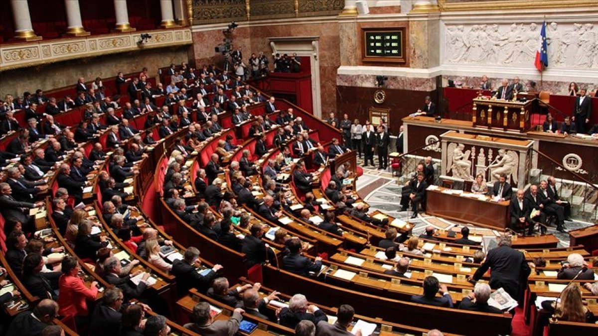 Fransa da kürtaj hakkını anayasal güvenceye alan yasa tasarı kabul edildi #1