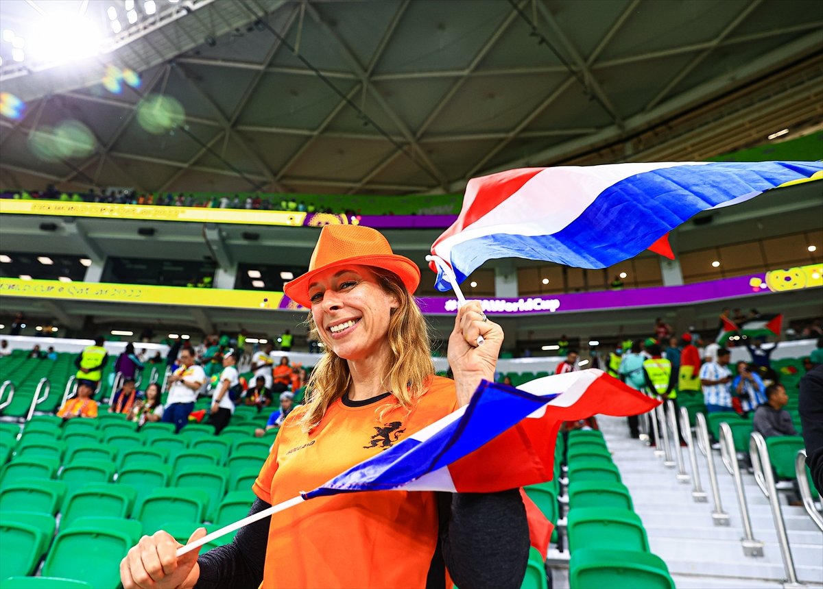 Hollanda - Senegal karşılaşması öncesi tribünler #3