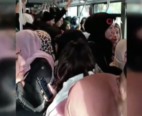 İETT seferi iptal olan yolcuların bindiği otobüs de arızalandı
