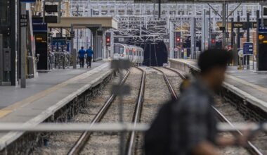 İngiltere’de tren yolu çalışanlarının grev kararı kaygı veriyor