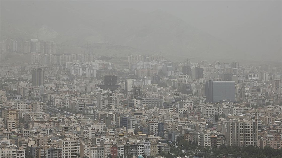 İran da hava kirliliği okulları tatil ettirdi #1