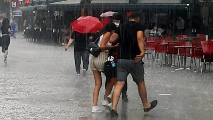 İzmir için güçlü sağanak yağmur ihtarı yapıldı