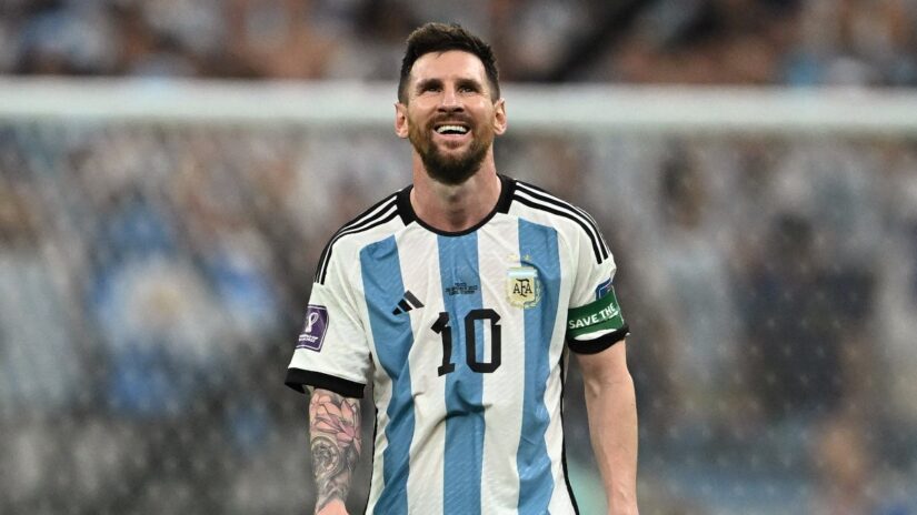 Lionel Messi, Dünya Kupası rekoruna imzalaydı