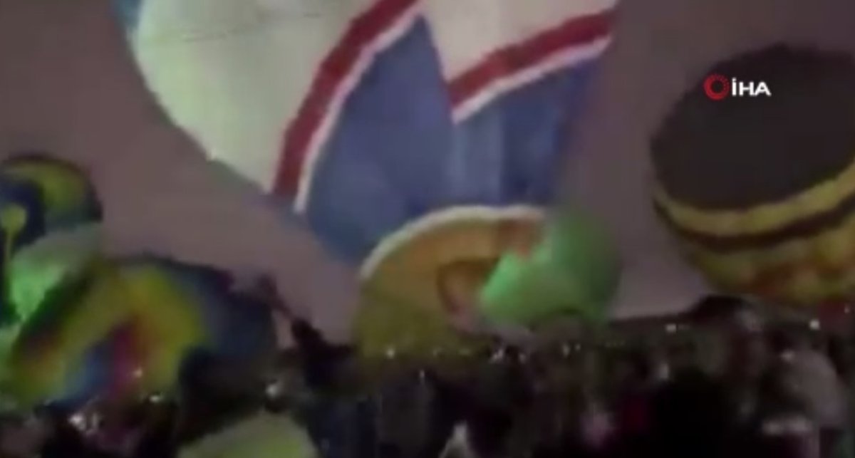 Meksika’da sıcak hava balonu seyircilerin üzerine sürüklendi #1