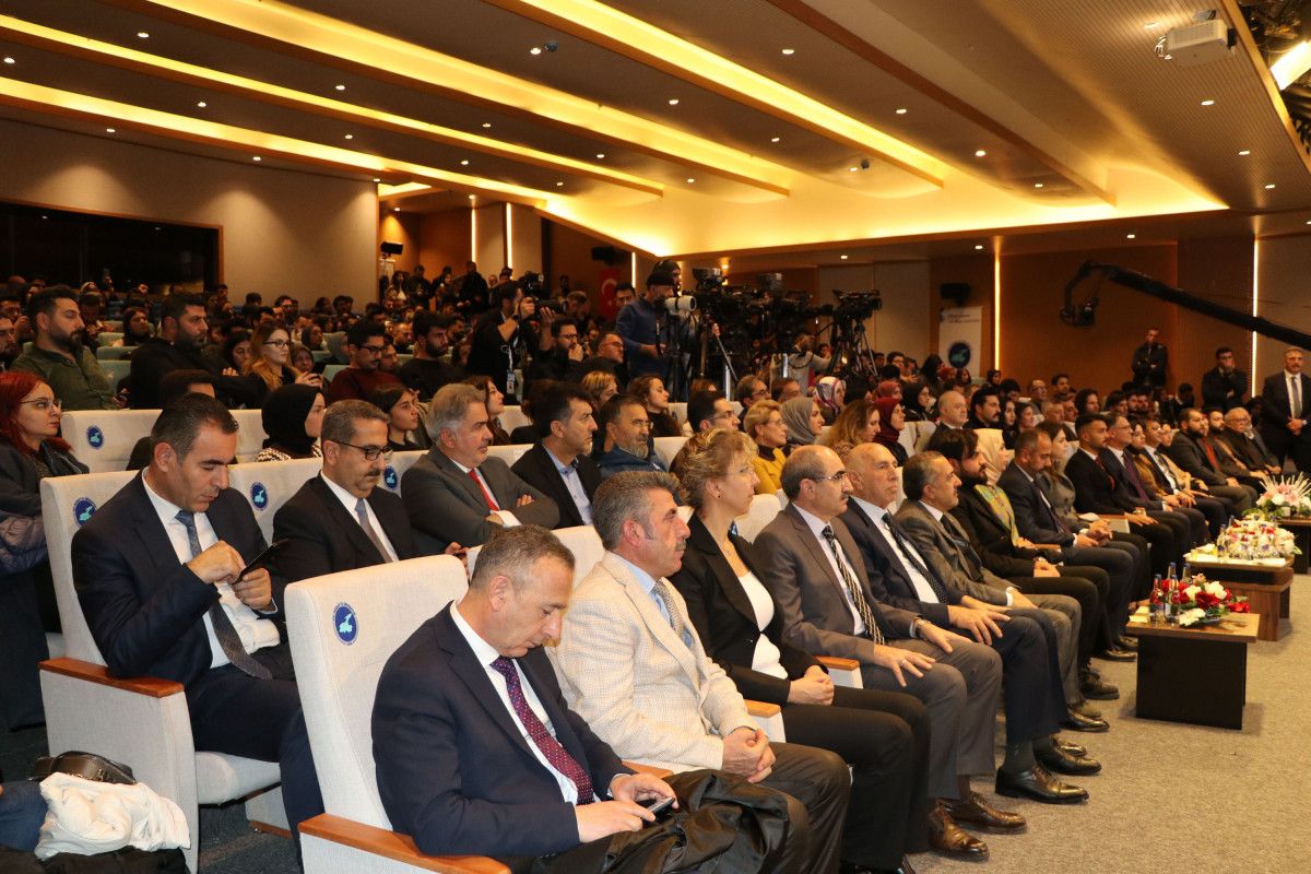 Mevlüt Çavuşoğlu: Teröristleri bu bölgelerden temizlememiz lazım #7