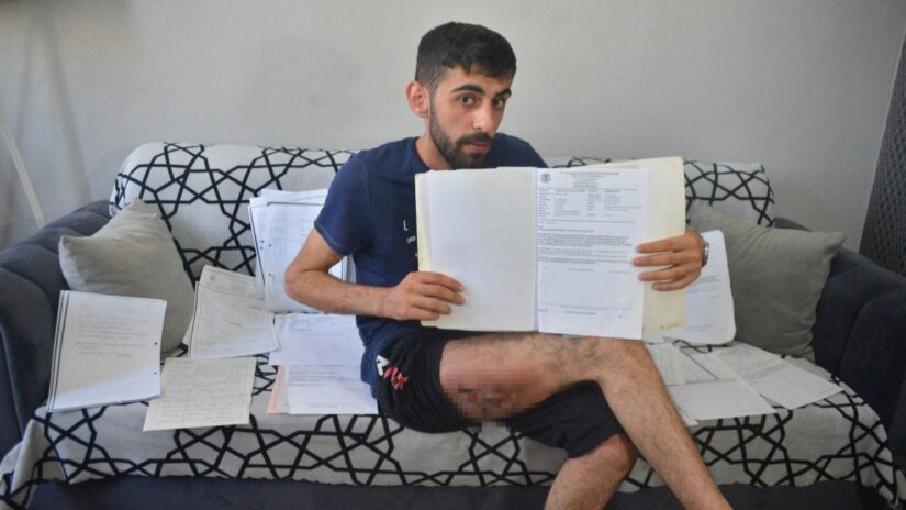 Adana’da şaka kurbanı Abdullah, 12 yıldır geçmeyen yarasına deva arıyor