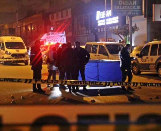 Antalya’da cadde ortasında infaz: 1 ölü