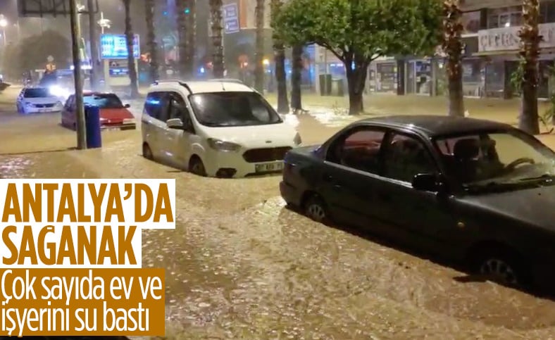 Antalya’da sağanak: Konutları su bastı, taşıtlar hasar gördü