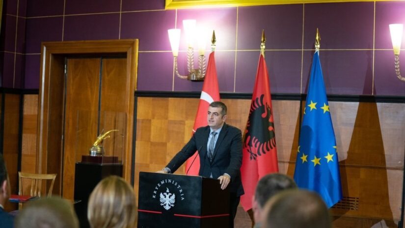Arnavutluk, Bayraktar TB2 SİHA alım anlaşmasını imza attı