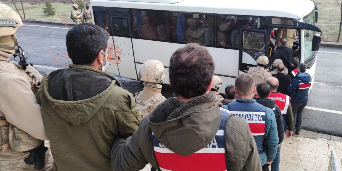 Bingöl merkezli 2 ilde PKK/KCK operasyonu: 7 kişi tutuklandı #1