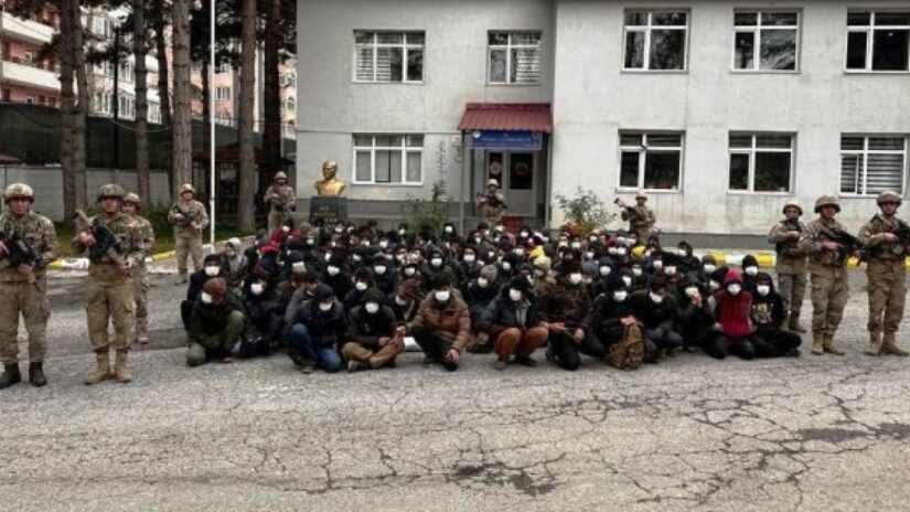Bitlis’te 130 firari göçmen yakalandı