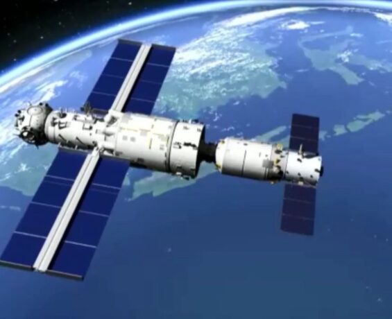 Çin, yen taykonot takımını kendi uzay istasyonuna gönderdi