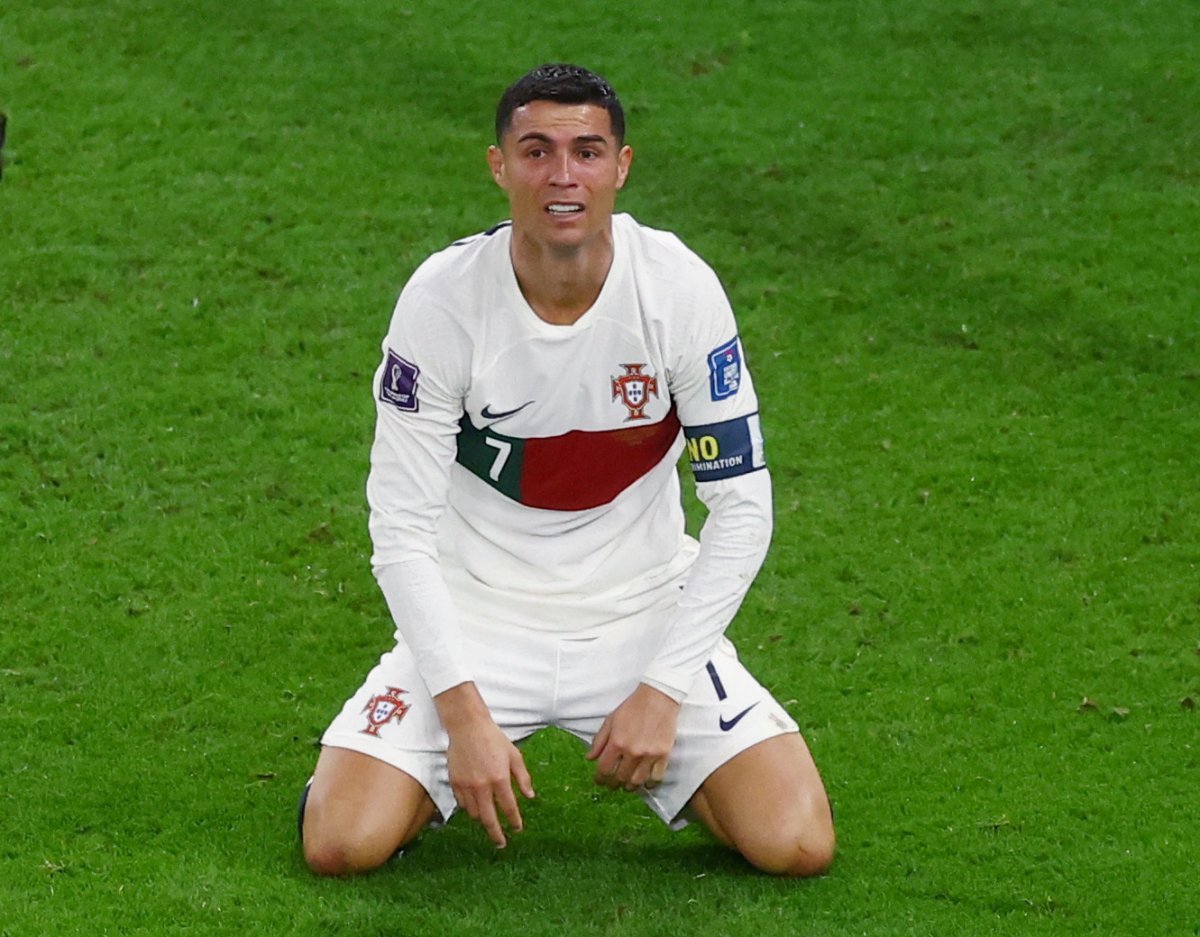 Cristiano Ronaldo, gözyaşlarına hakim olamadı #2