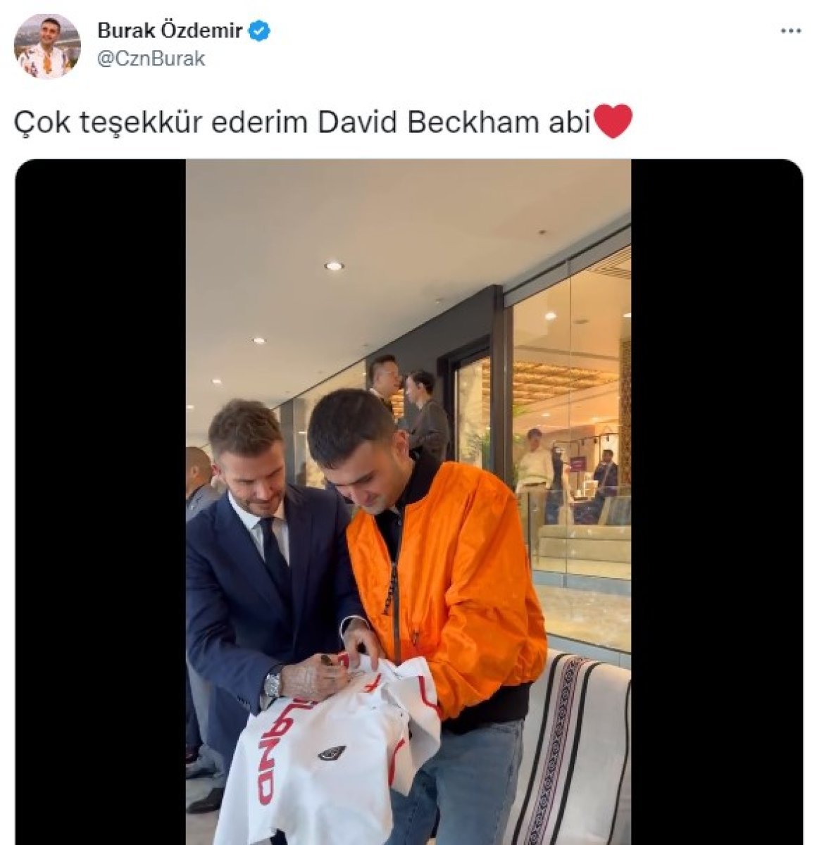 CZN Burak, Katar da David Beckham ile görüştü #4