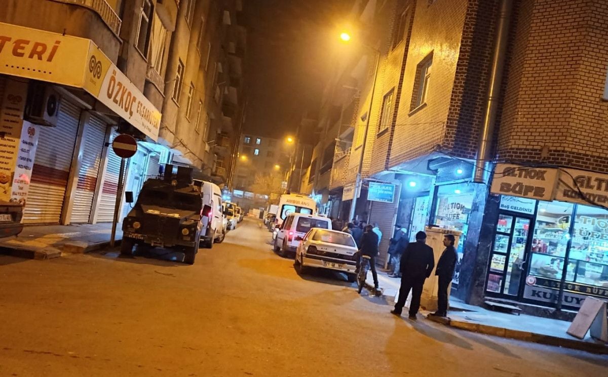 Diyarbakır da 2 gündür haber alınamayan kadın, evinde ölü bulundu #3