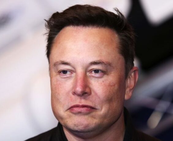 Elon Musk “dünyanın en zengin insanı” ünvanını kaybetti
