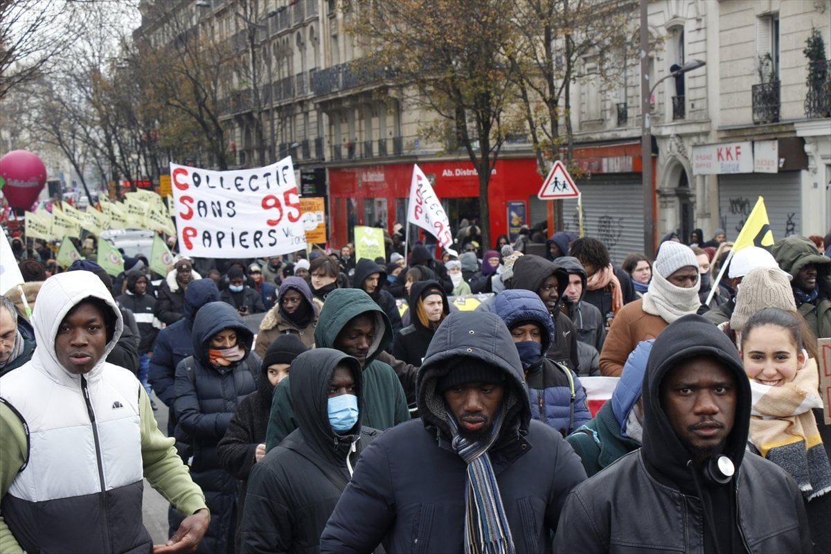 Fransa da hükümetin yeni göç yasa tasarısı protesto edildi #2