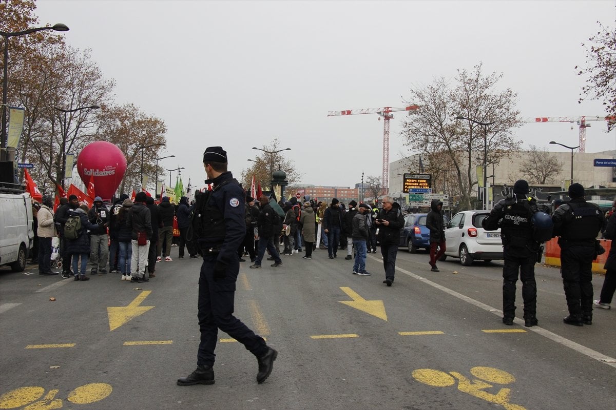 Fransa da hükümetin yeni göç yasa tasarısı protesto edildi #10