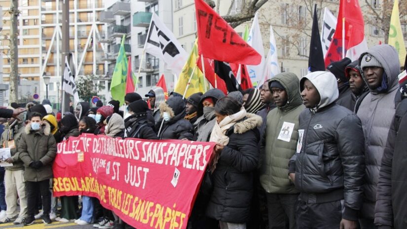 Fransa’da hükümetin yeni göç yasa tasarısı protesto edildi