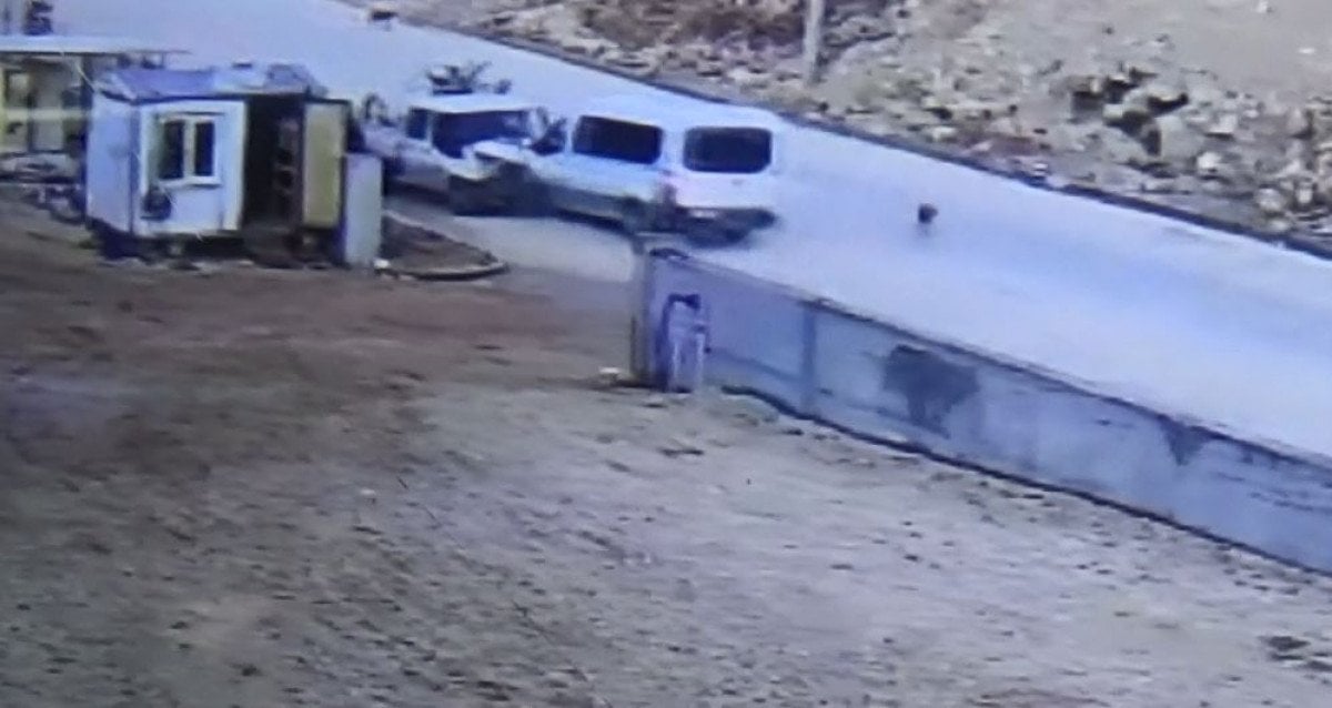 Gaziantep’te köpeğe çarpmamak için manevra yapan minibüs ölüme yol açtı #9