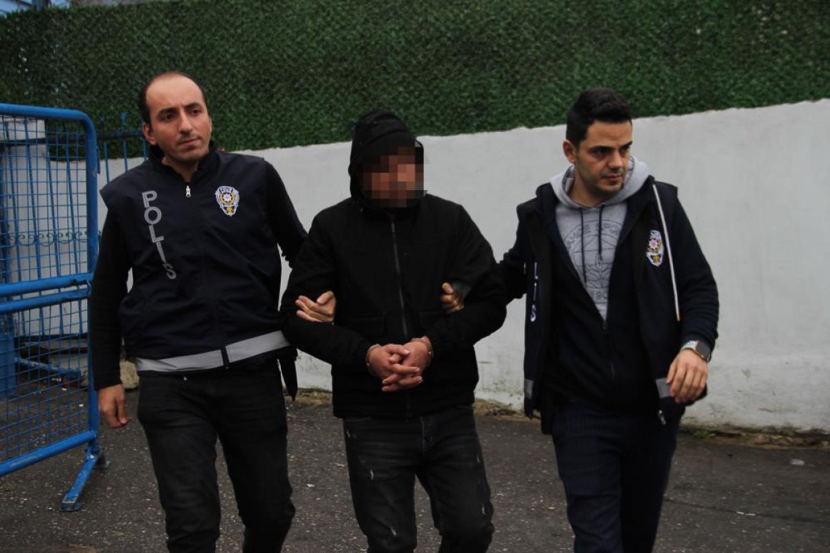 İzmir’de doktorun burnunu kıran şüpheli tutuklandı #4