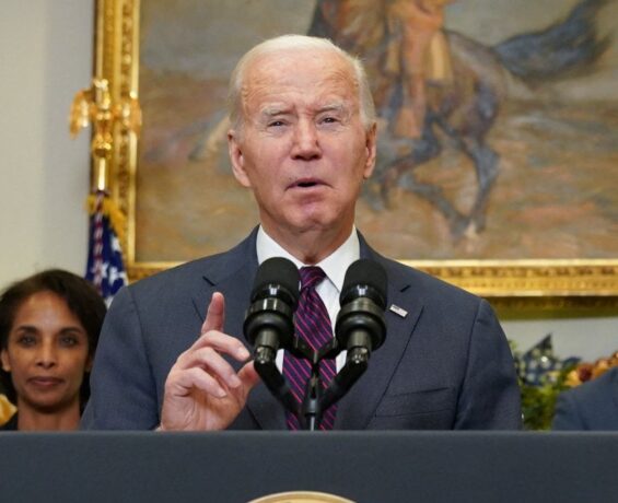 Joe Biden, eşcinsel konutlulukları korumu tasarısını imza attı