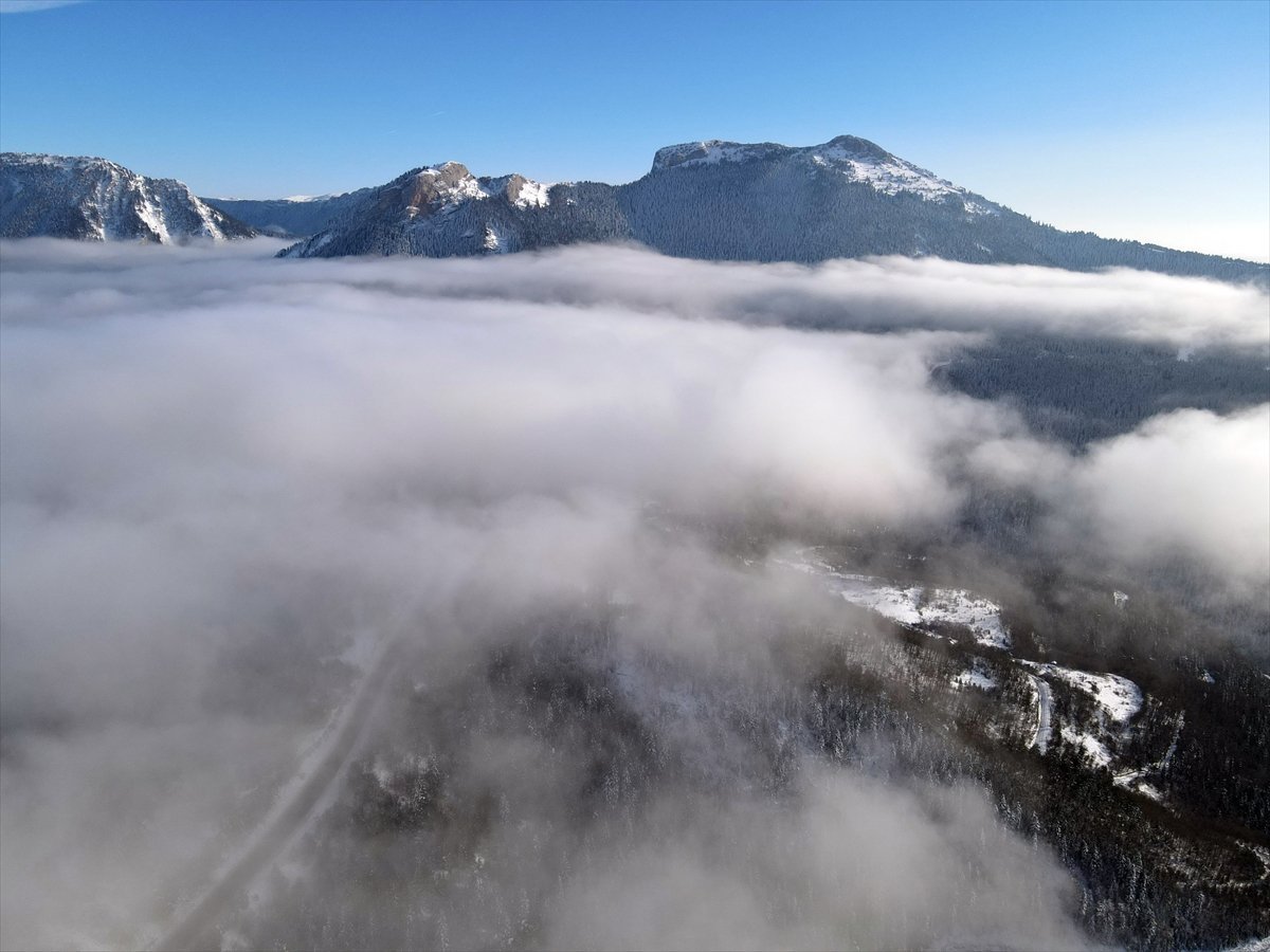 Kar ve sisle kaplanan Küre Dağları ndan kartpostallık manzaralar #7