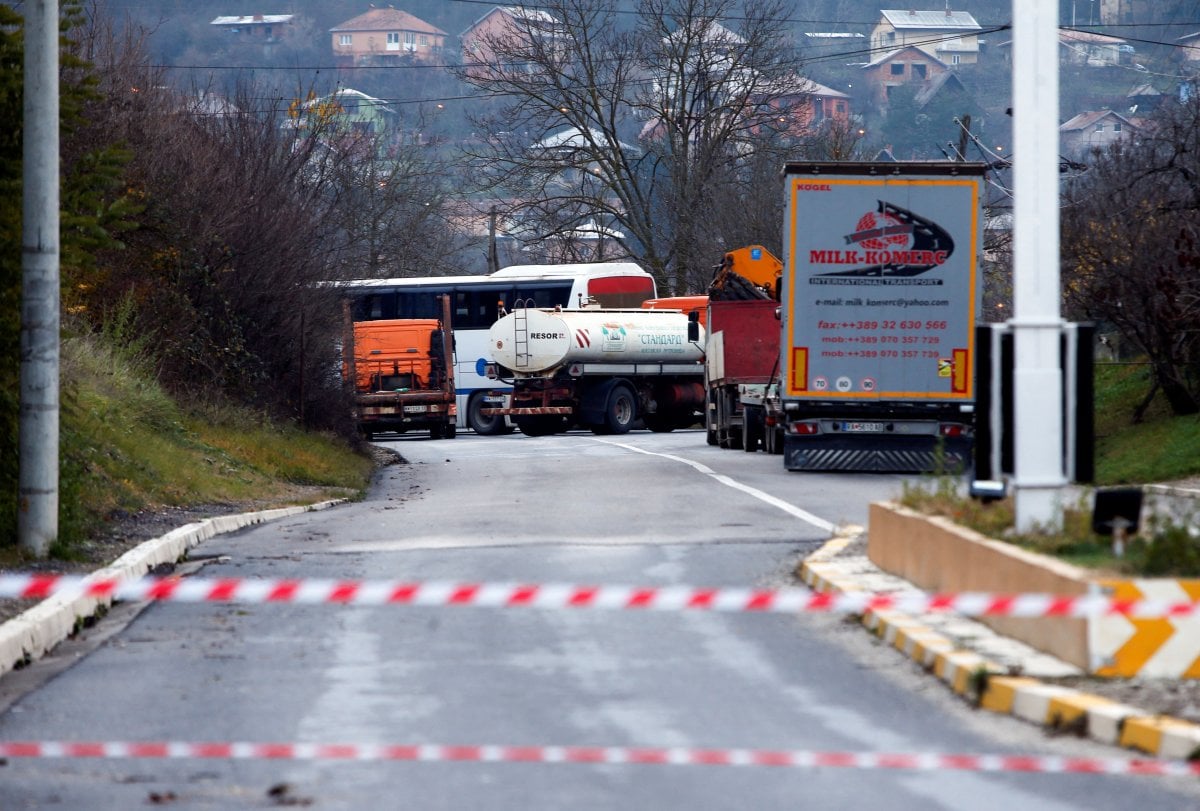 Kosova: Sırplar, yeni barikat kurdu #2
