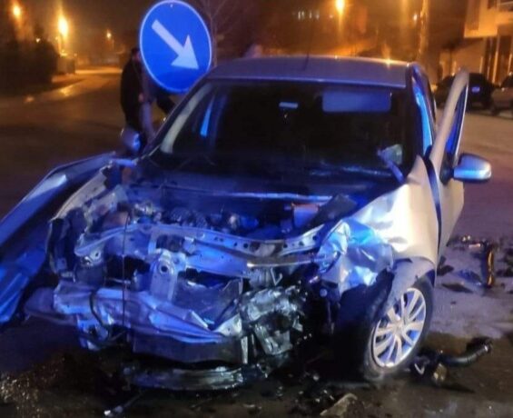 Malatya’da iki araba çarpıştı: 1’i ağır 3 yaralı