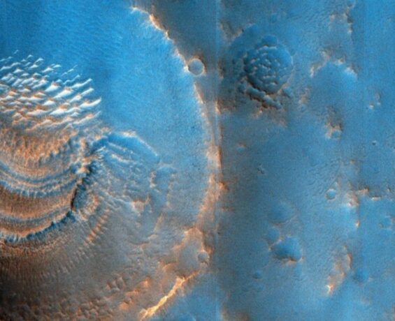 NASA, Mars’taki biçimlerin sırrını çözmeye çalışıyor