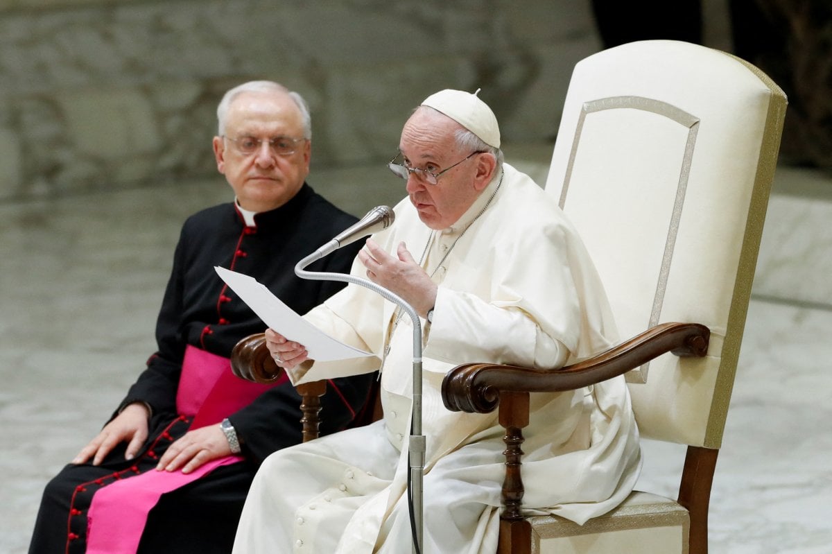 Papa Francis: İblis bizi kuşattı #1