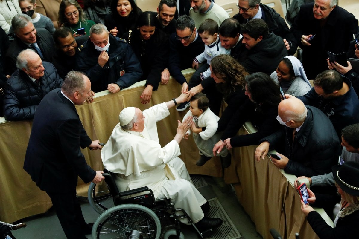 Papa Francis: İblis bizi kuşattı #2