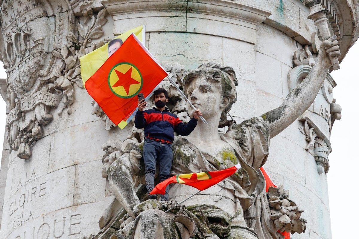 PKK yandaşları Paris’te büyük tahribata yol açtı #6