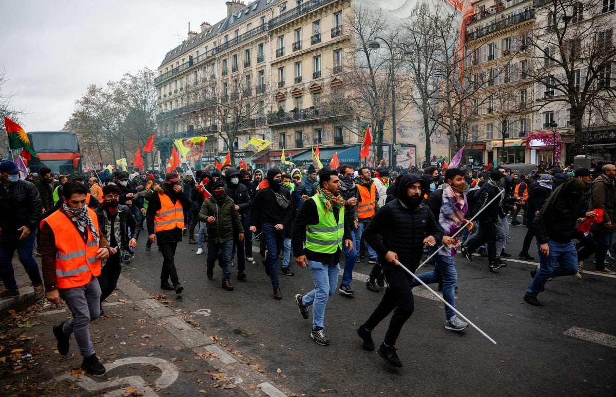 PKK yandaşları Paris’te büyük tahribata yol açtı #9