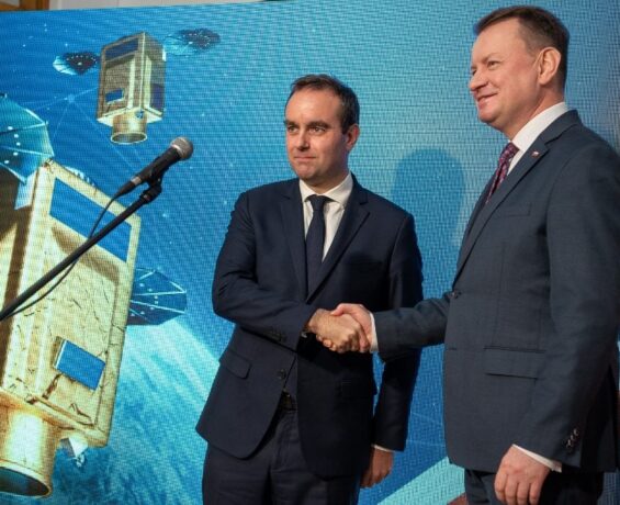 Polonya, Fransa’dan 2 adet gözlem uydusu satın alacak