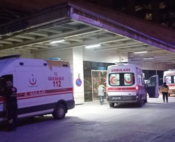 Siirt’te kreyin yayıldırma kavgası hastaneye taştı: 4 yaralı