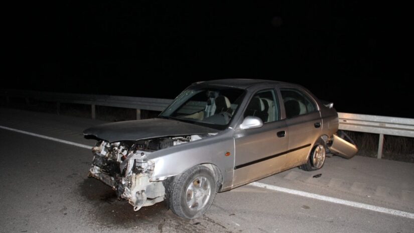 Sivas’ta lastiği patlayan vasıta kaza yaptı: 5 yaralı