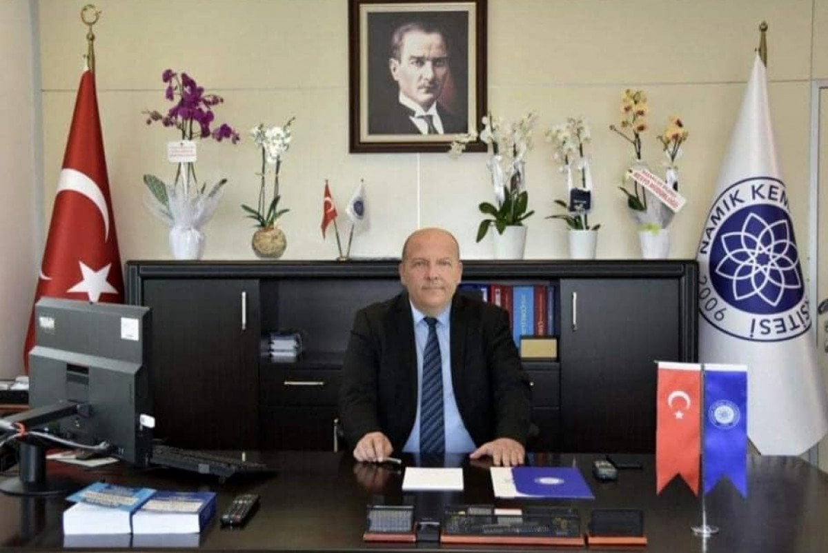 TBMM Başkanı Mustafa Şentop, kuzeninin cenaze namazını kıldırdı #1