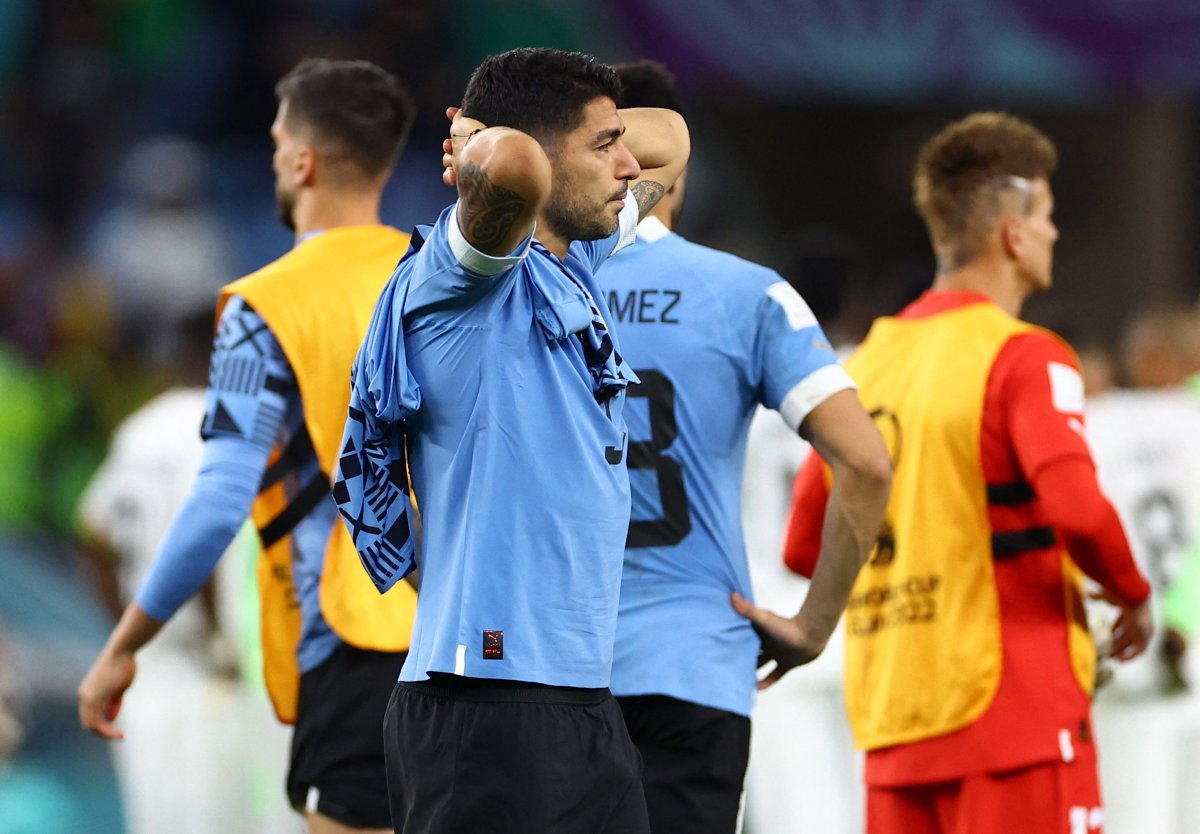 Uruguay ın elenmesiyle Luis Suarez gözyaşlarını tutamadı #1