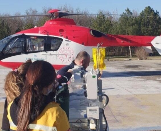 Ambulans helikopter 6 aylık bebek için havalandı