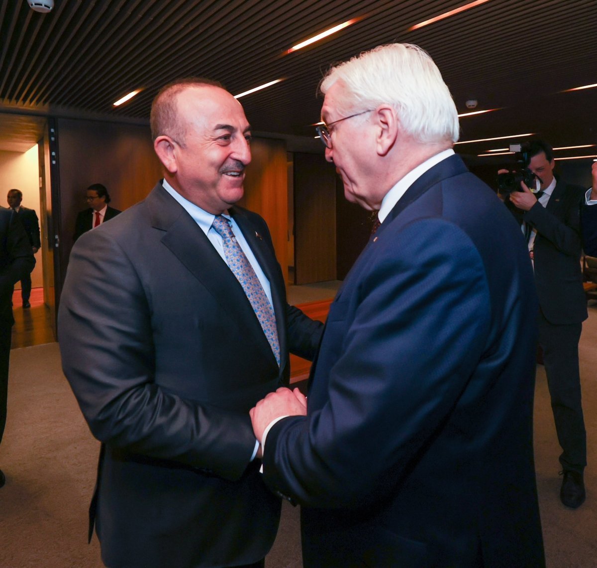 Bakan Çavuşoğlu, Almanya Cumhurbaşkanı ile görüştü #1