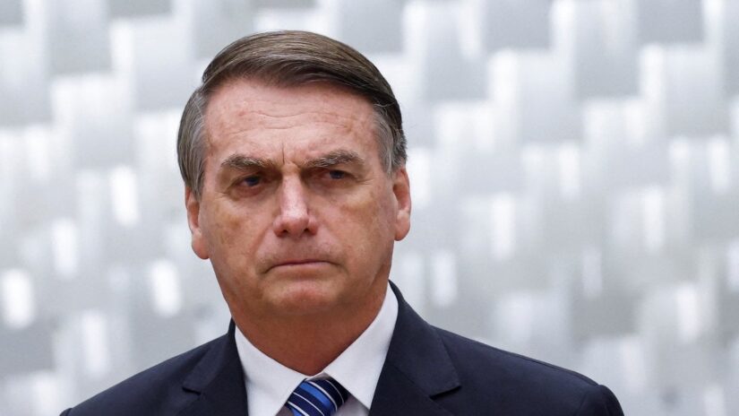 Brezilya’nın daha önceki Devlet Başkanı Bolsonaro Amerika Birleşik Devletleri’de hastaneye kaldırıldı