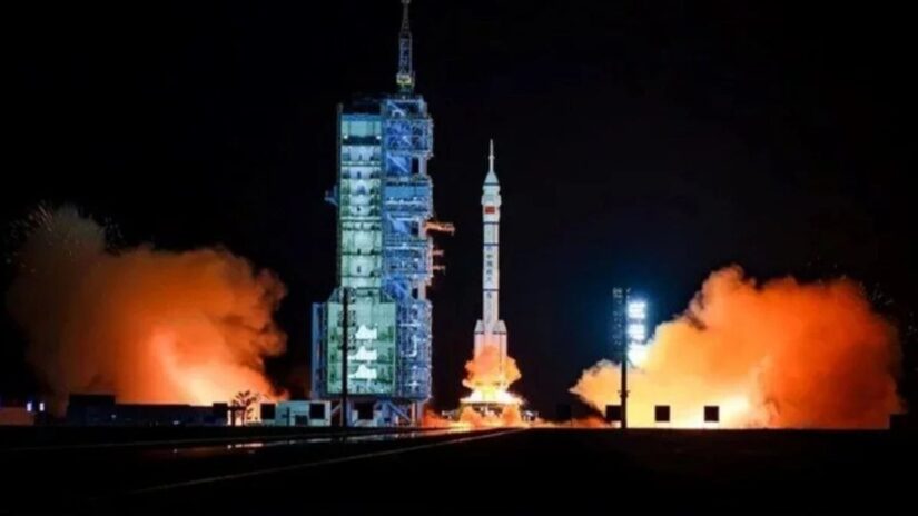 Çin, sırlı test uydularını fırlattı