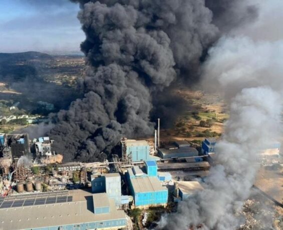 Hindistan’da fabrika yangını: 2 ölü, 14 yaralı