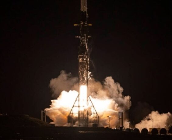 Kuveyt ilk uydusunu uzaya fırlattı