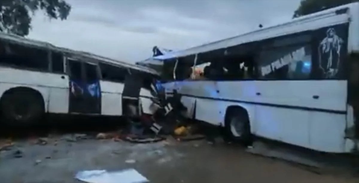 Senegal de iki otobüs çarpıştı: Ölü sayısı artıyor #3