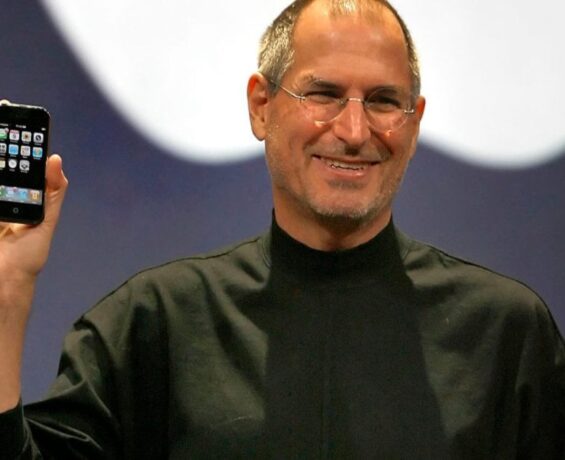 Tarihte bugün: Steve Jobs, ilk iPhone’u tanıttı